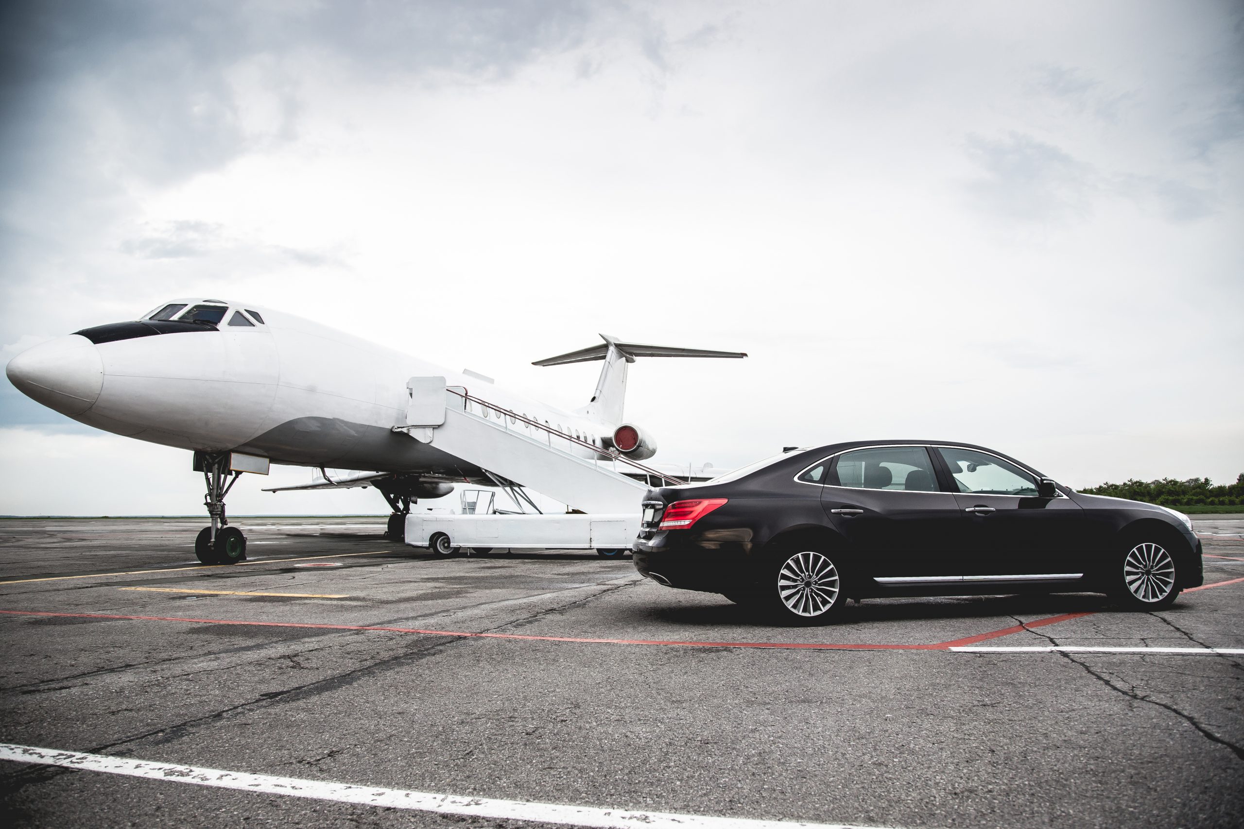 Why Hire Heathrow Airport Chauffeur Service